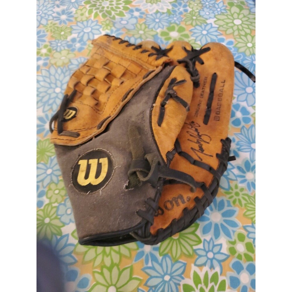 Wilson A350 A0350 ML125 MLB Genuine Leather 12 1/2" Baseball Glove RHT - Picture 9 of 10